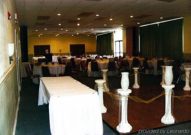 Tropical Inn Palm Bay Restaurant photo